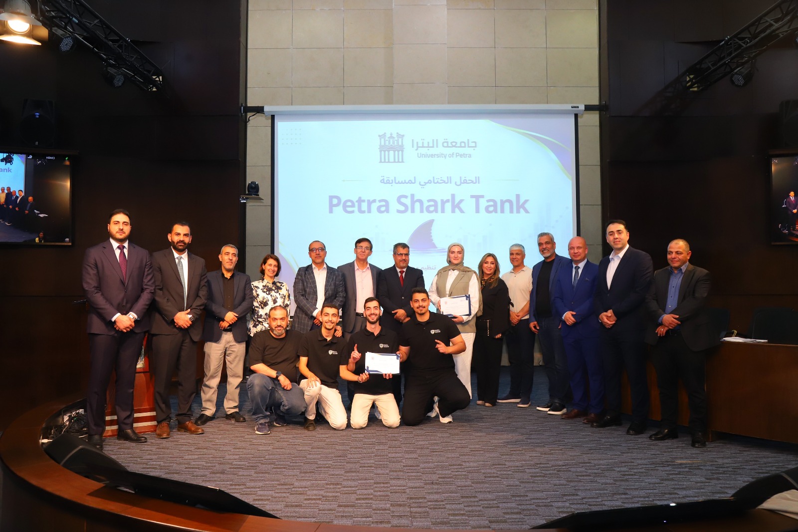 رئيس جامعة البترا يتوج مشروع حارس النخيل بالمركز الأول في مسابقة منصة الاستثمار الجريء