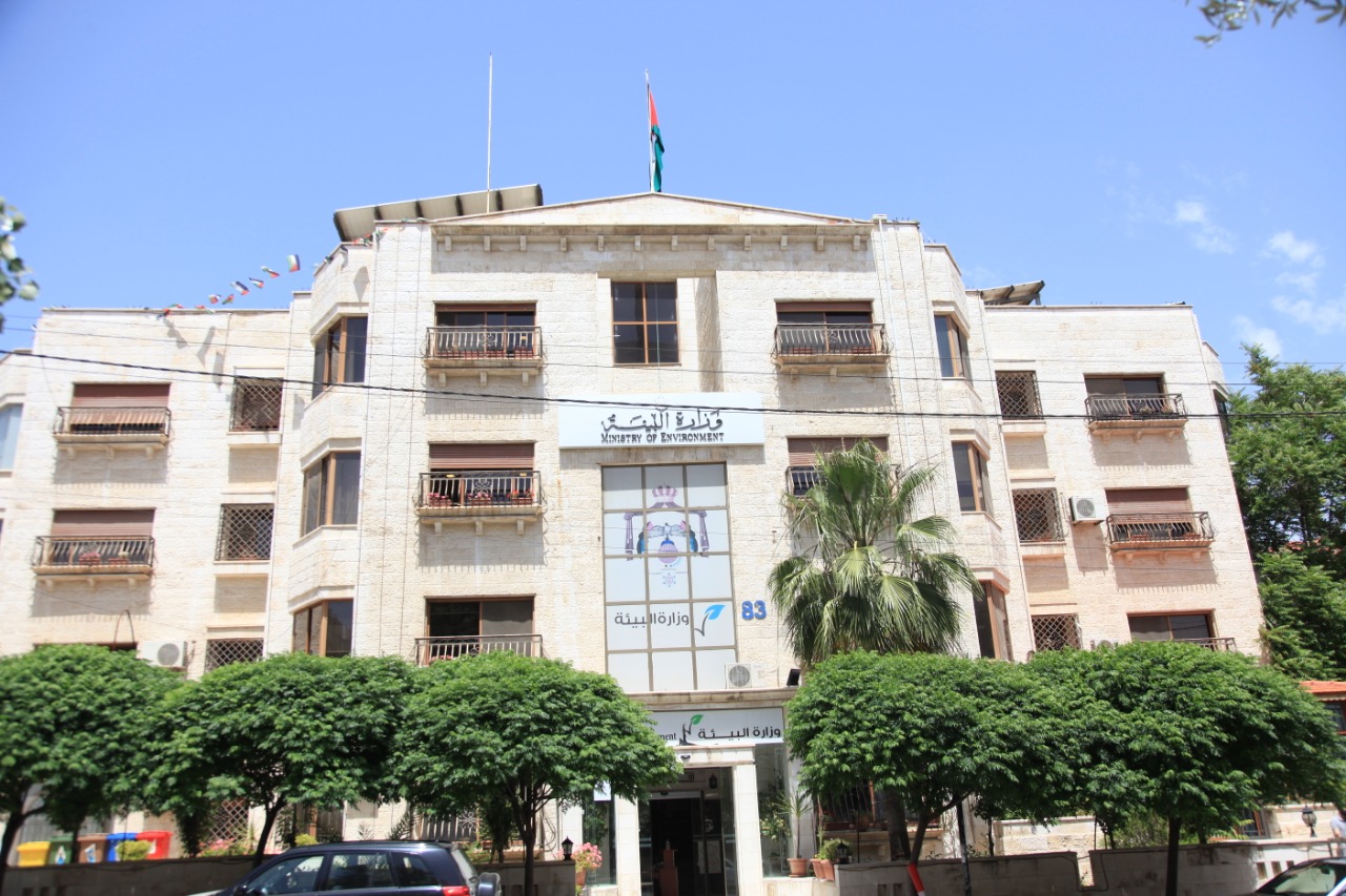 تقرير حالة البيئة يبرز الاستجابات الوطنية بقطاع الأراضي والتربة