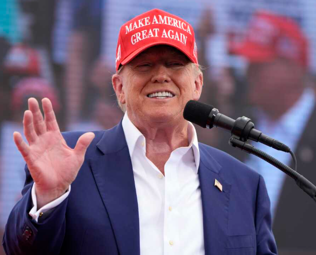 ترامب: يبدو أن تغيير النظام في إيران سيكون أفضل شيء 