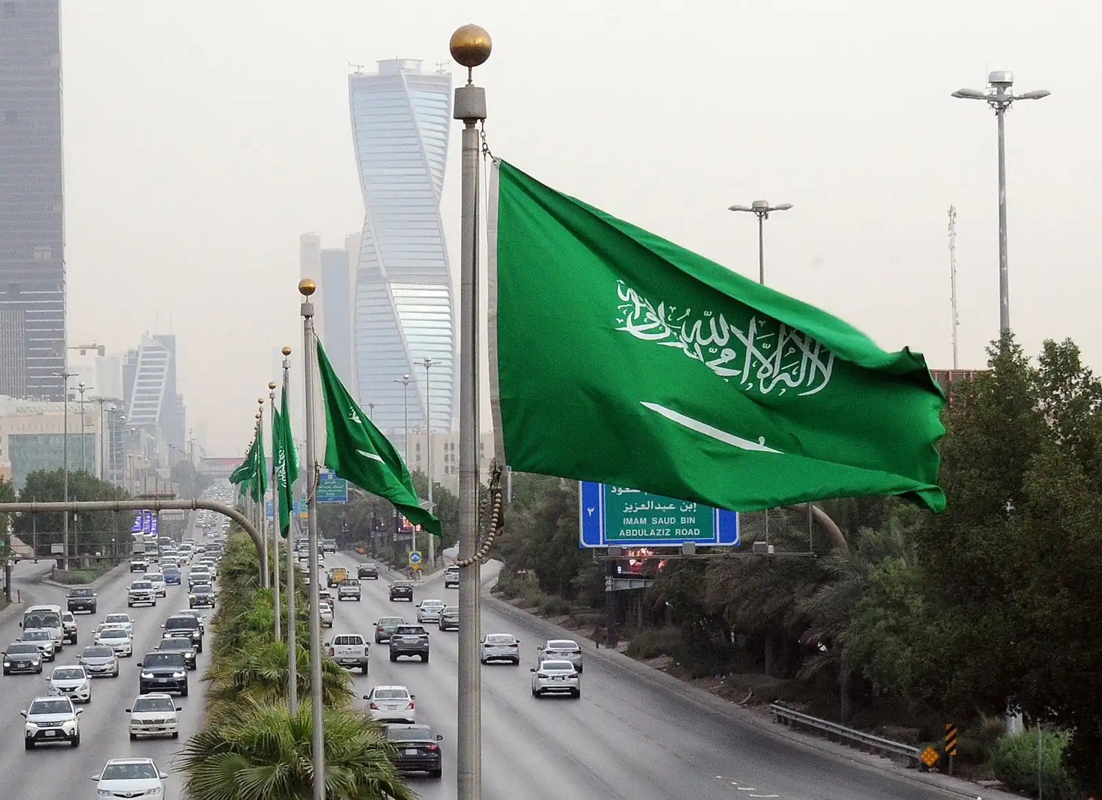 العمل العربية تدين الاعتداءات المتكررة على السعودية