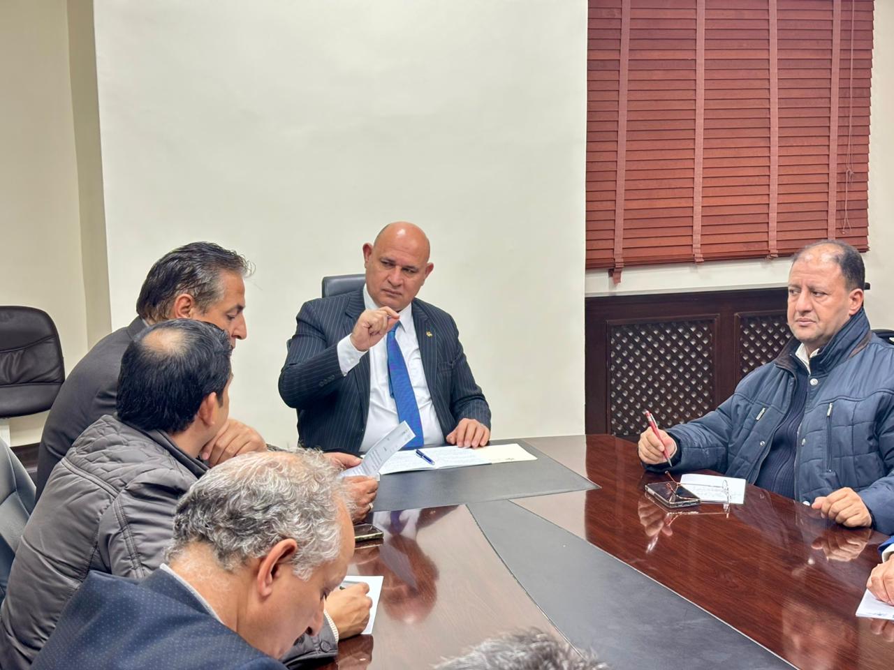 محافظ جرش يرأس اجتماعًا للحكام الإداريين لمناقشة الشأن العام في المحافظة