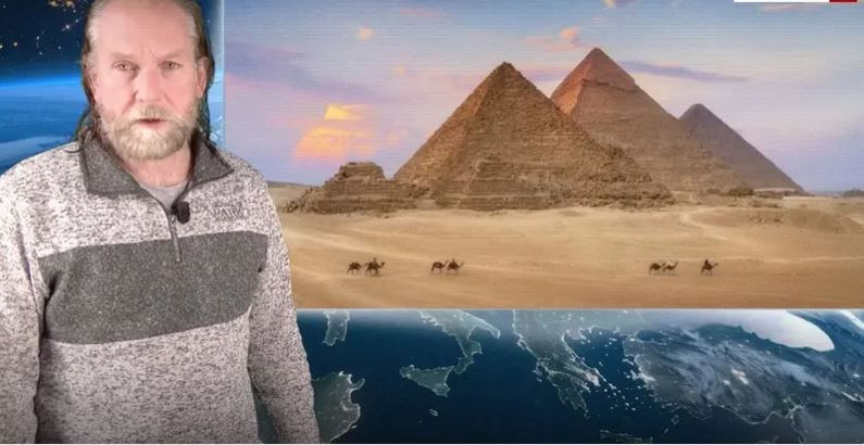 راصد الزلازل الهولندي يعود بتحليل صادم عن أهرامات الجيزة