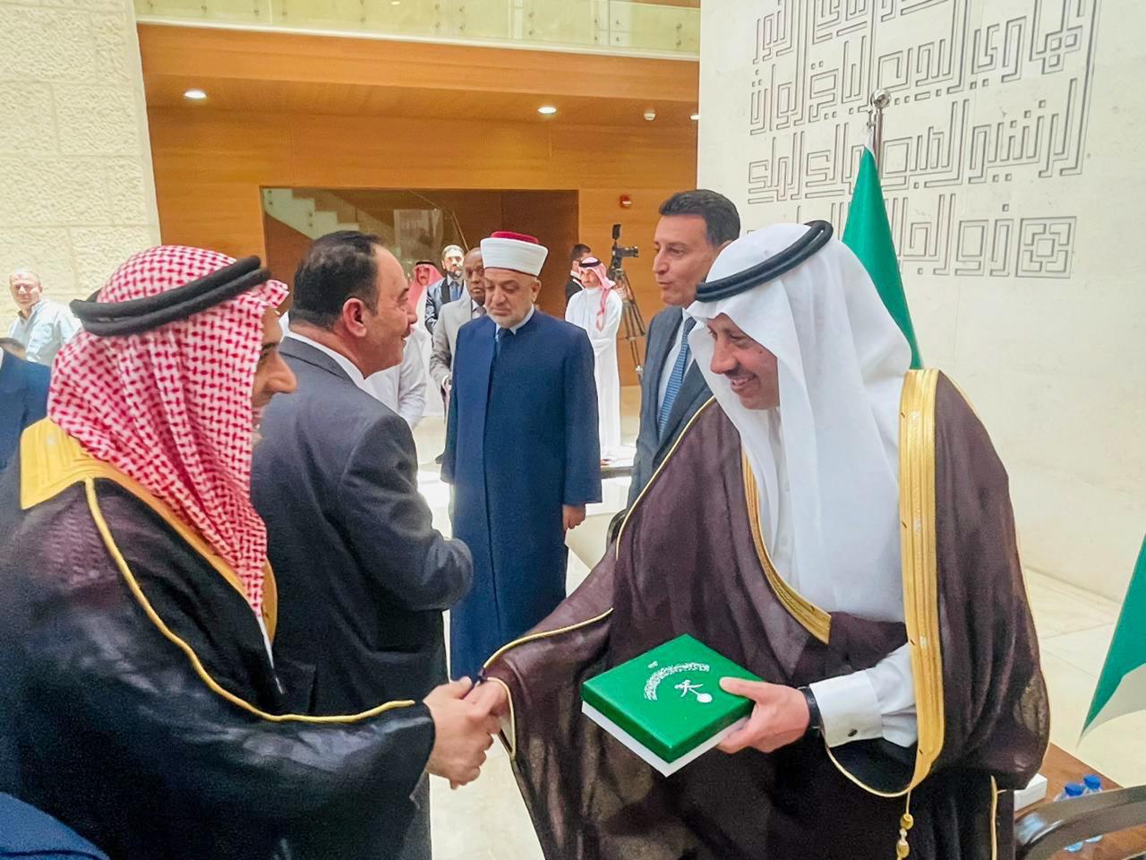 السفير السعودي يودع الحجاج  بحضور الخلايلة والصفدي