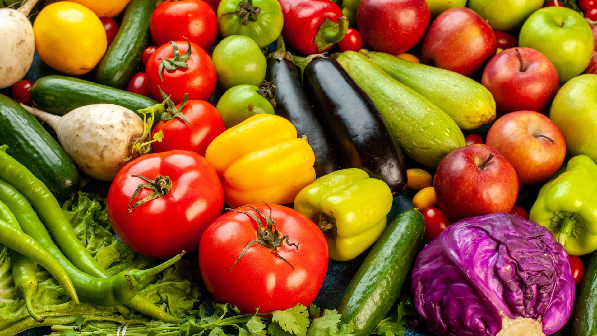 أسعار الخضار والفواكه في السوق المركزي الثلاثاء