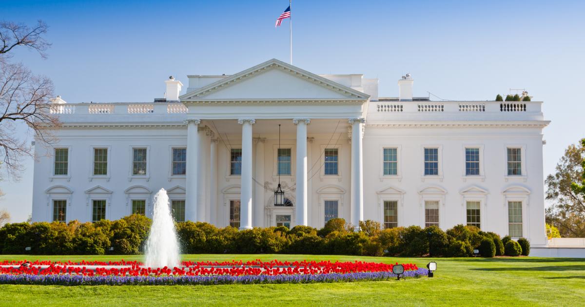 محكمة تسمح باستمرار أعمال بناء قاعة الاحتفالات بالبيت الأبيض