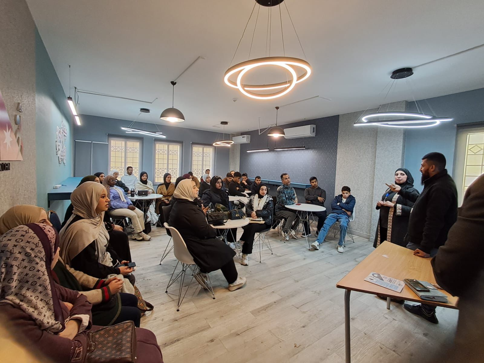 انطلاق فعاليات برنامج الإرشاد المهني في العاصمة والزرقاء