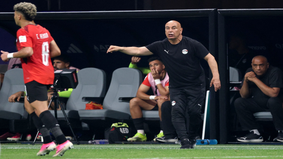 الاتحاد المصري يجدد عقد حسام حسن بعد الإنجاز المونديالي