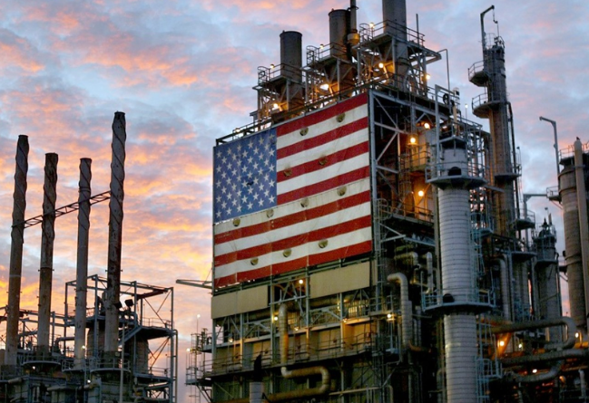 النفط يحافظ على مكاسبه وسط  ترقب لتطورات التوتر بين إيران وأمريكا  