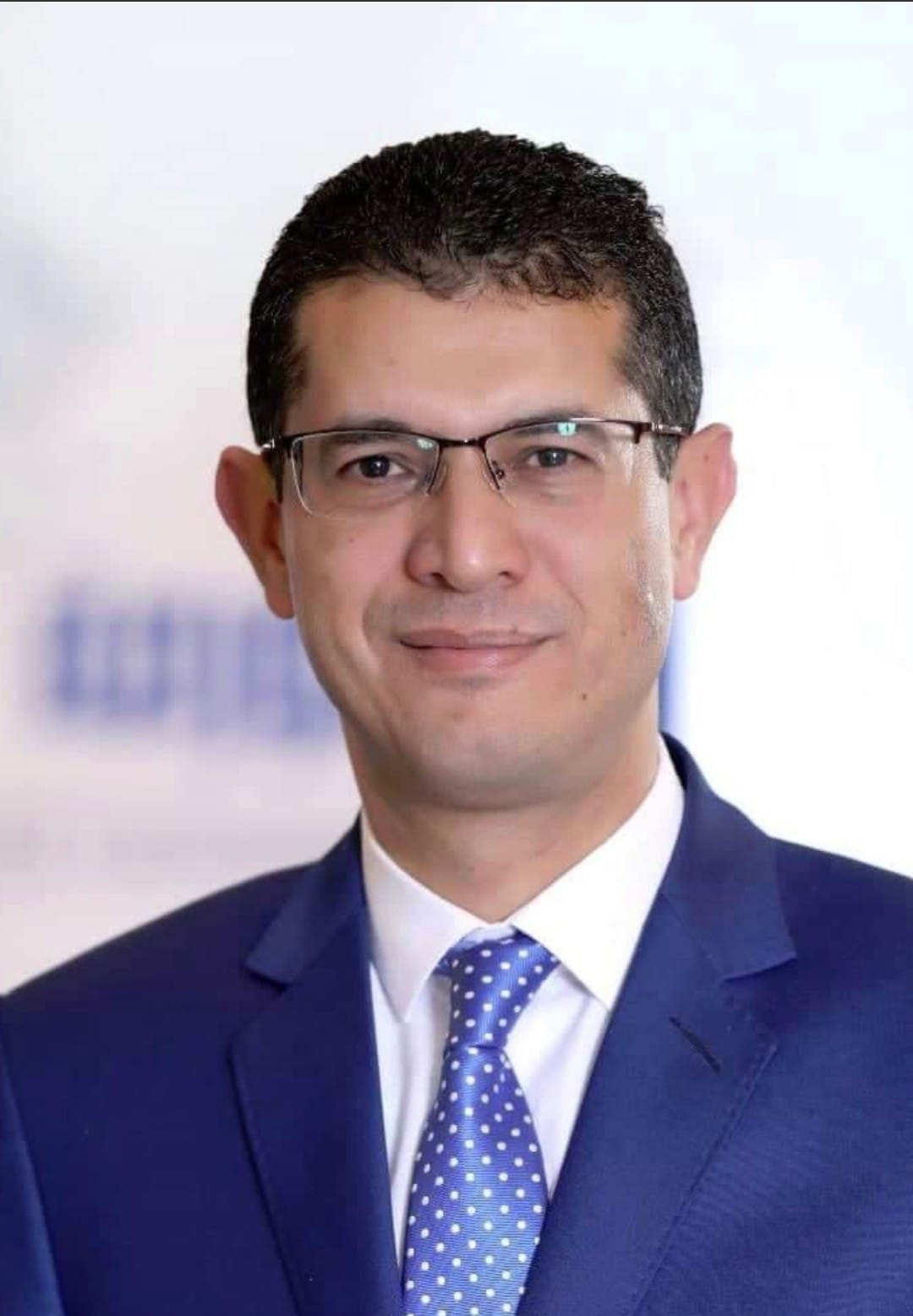 نادي خريجي الجامعات الفرنسية يهنئ د. أشرف العدوان