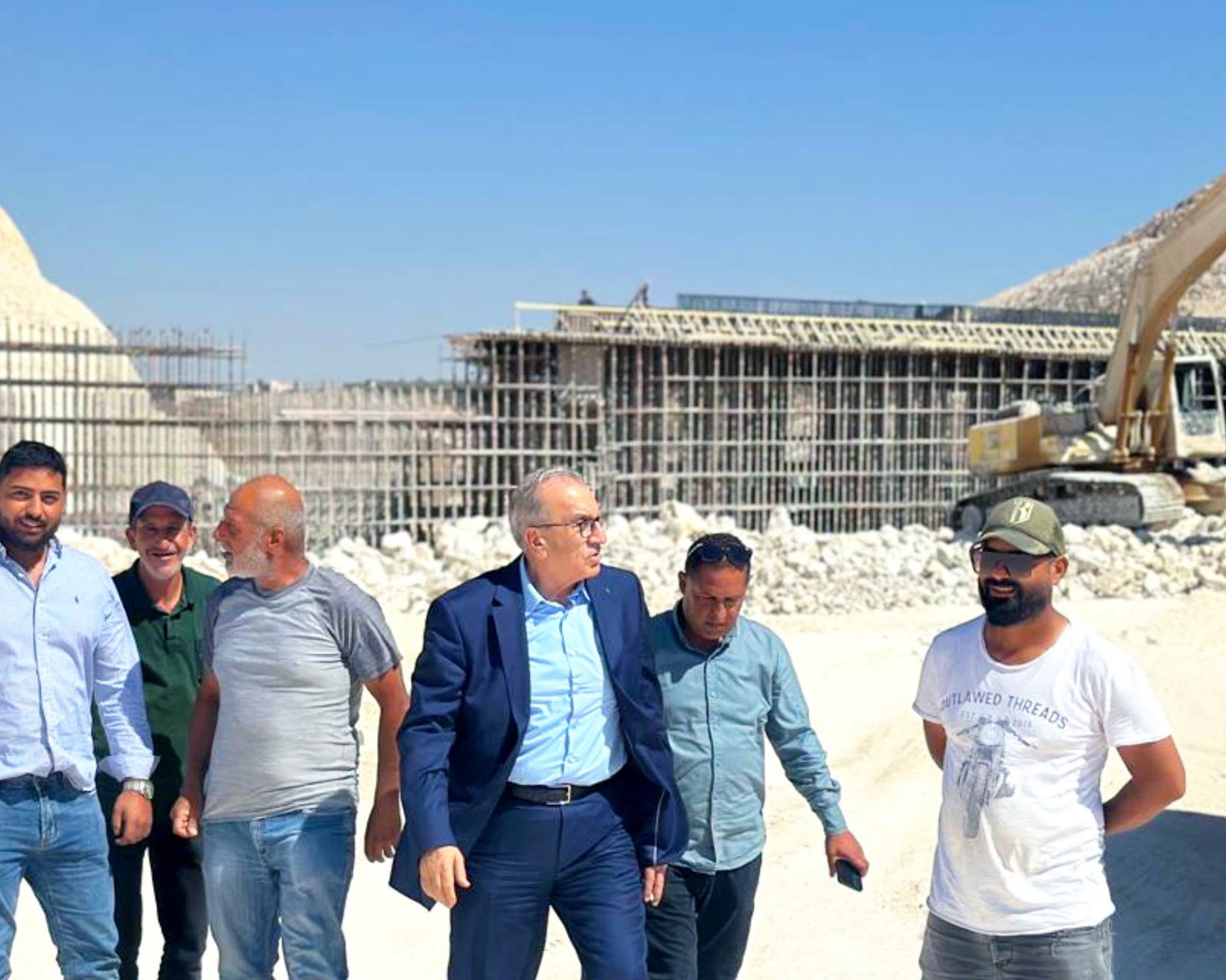 وزير الأشغال يتفقد مشاريع طرق حيوية واستراتيجية في إقليم الشمال