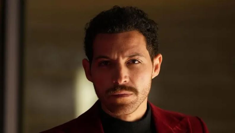 إصابات وكدمات ..  زوجة فنان مصري تتهمه بضربها وسحلها