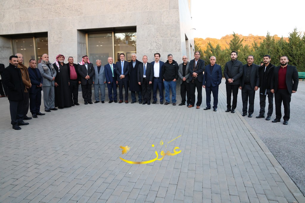 عشائر العتوم تقدم واجب العزاء بوفاة شقيقة رئيس الديوان الملكي (صور)