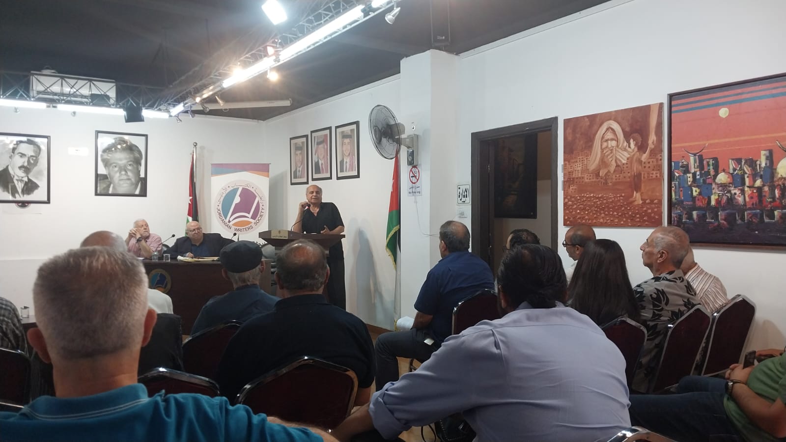 تيار القدس في رابطة الكتّاب يعقد اجتماعه العام وينتخب الروائي  صالح أمينًا عامًا