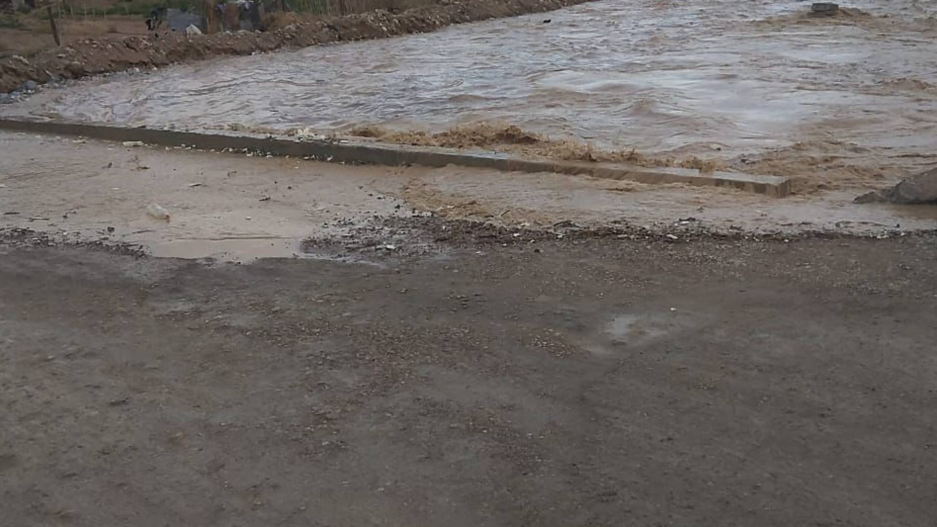 إغلاق جسر الشامية في معان مؤقتاً بسبب ارتفاع منسوب المياه