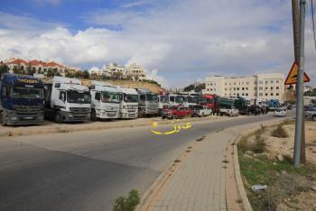 وزير النقل: استجبنا لمطالب أصحاب الشاحنات ولكن الاعتصام لم يفض