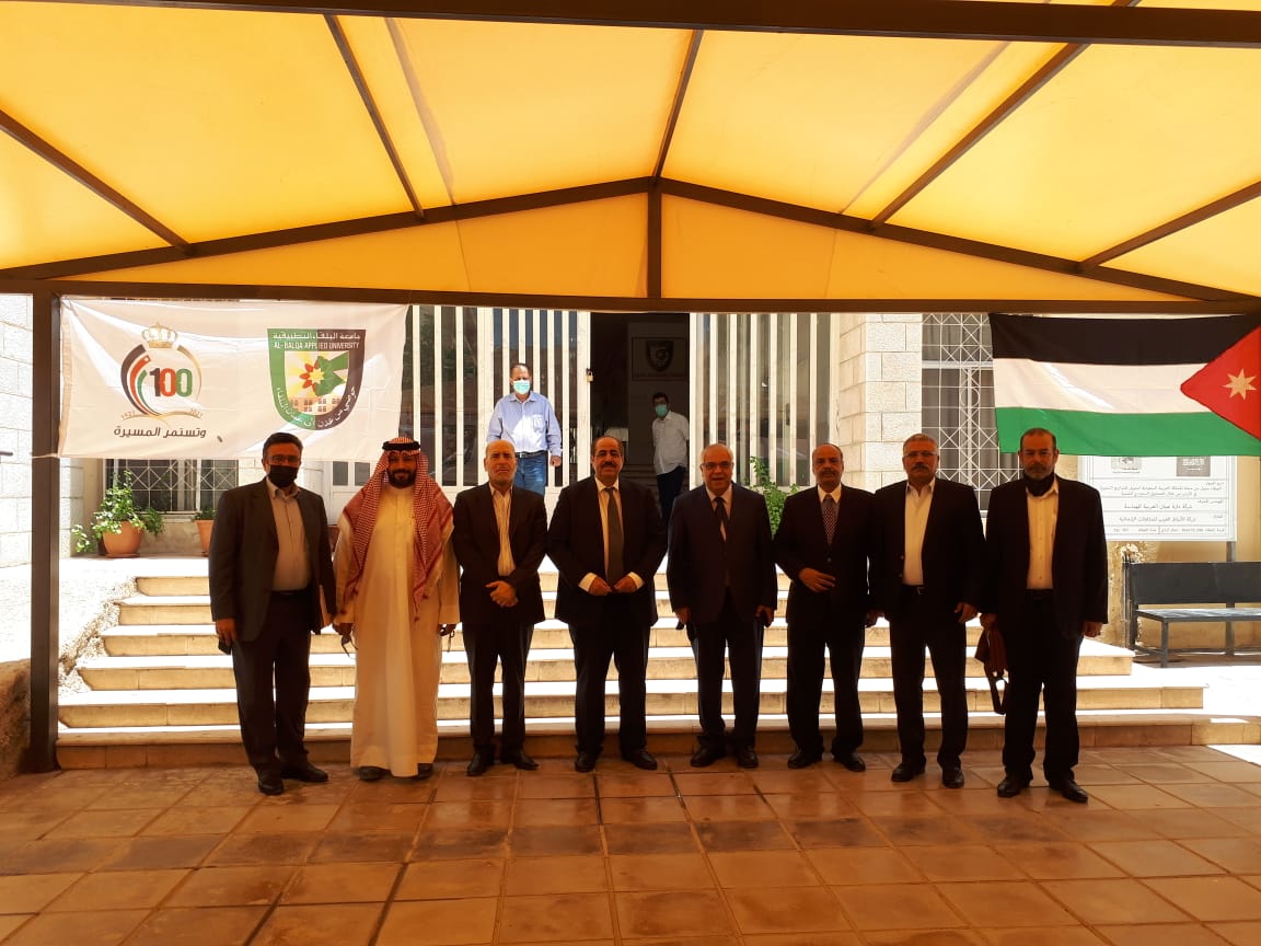 قشوع يحاضر حول الإستقلال ومئوية الدولة