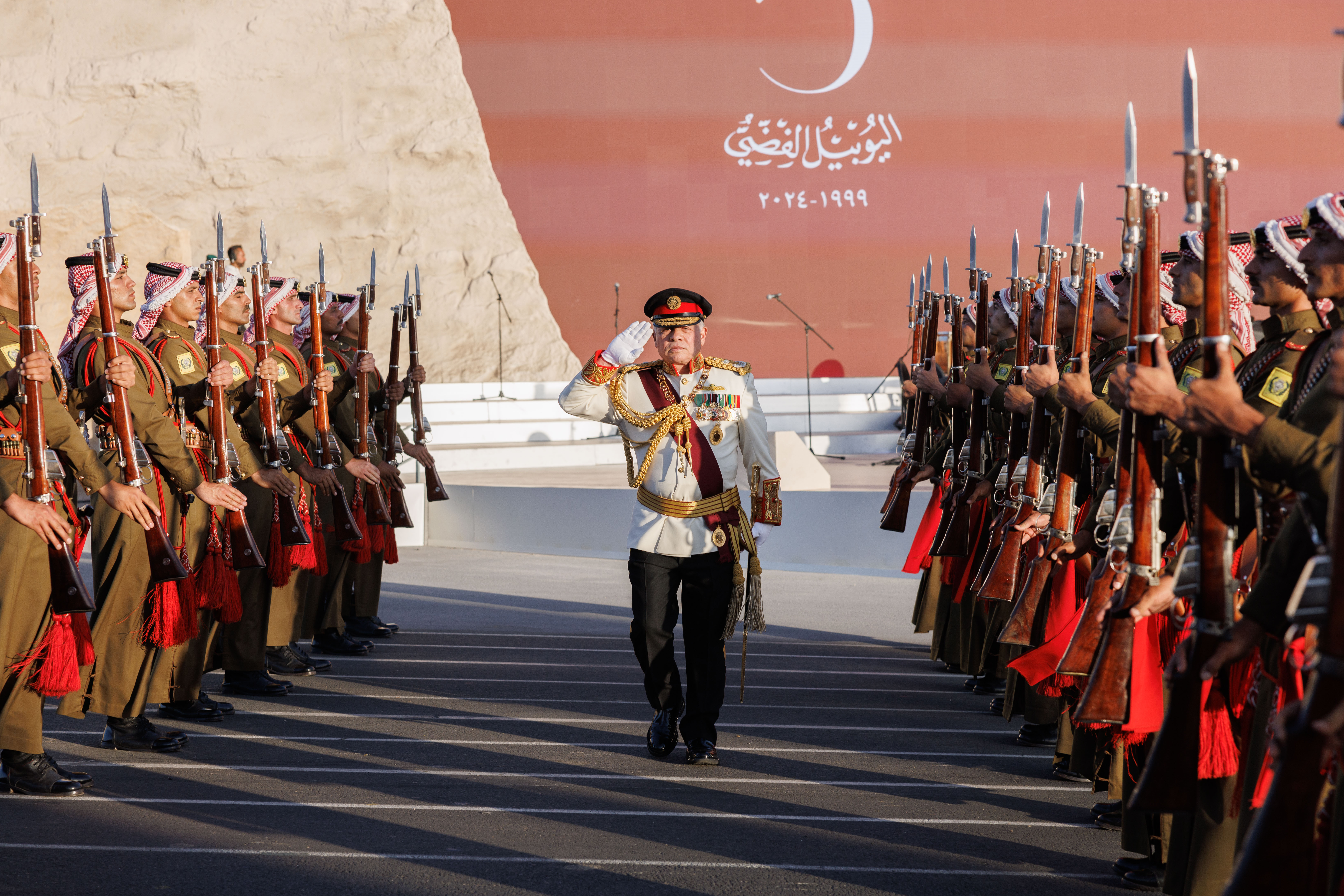 آل خطاب في عيد الجلوس الملكي: هنيئا للأردن هذه القيادة