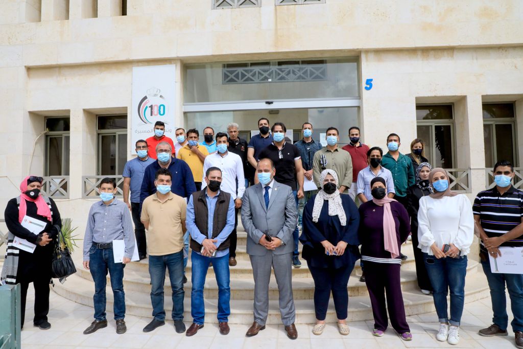 امين عام وزارة الشباب يرعى اختتام فعاليات دورة صيانة الحاسوب