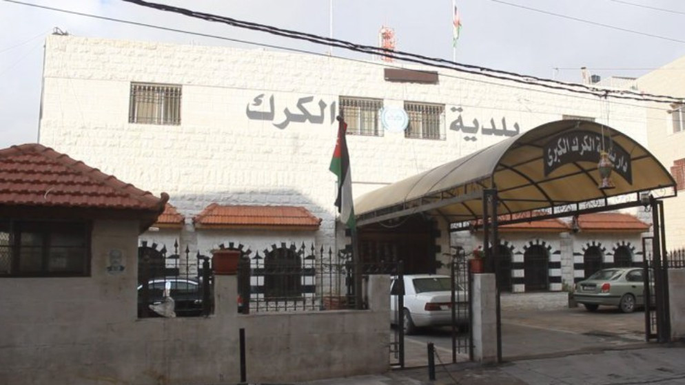 بلدية الكرك ترفع استعداداتها للتعامل مع المنخفض الجوي