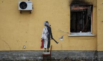 محاولة سرقة لوحة جدارية لبانكسي في أوكرانيا