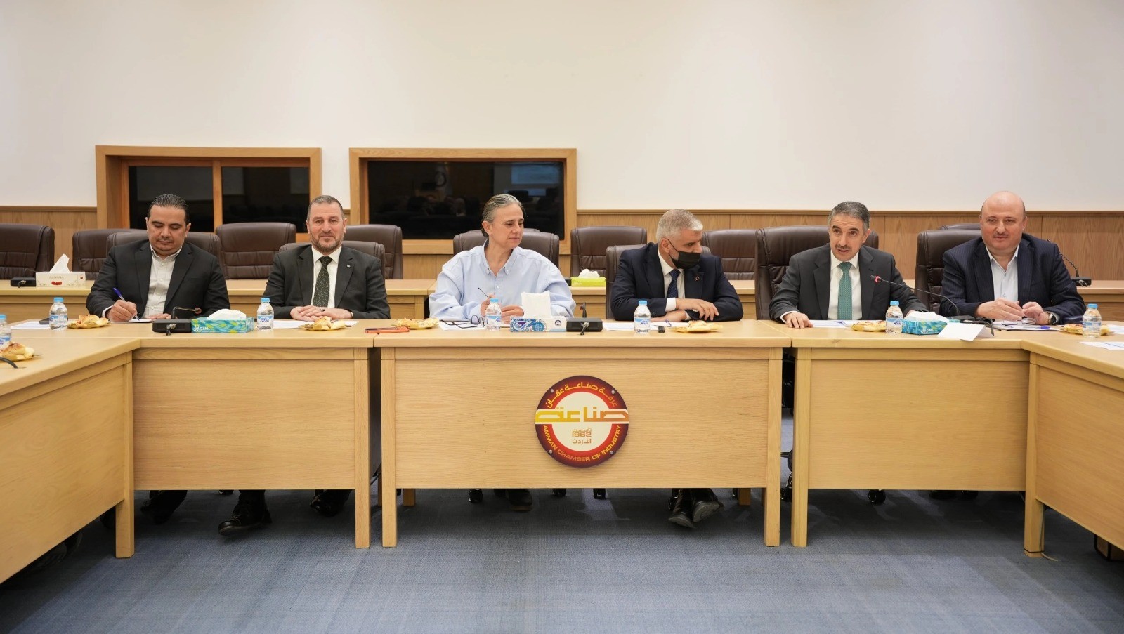 صناعة عمان: الأولوية في التشغيل للأردنيين