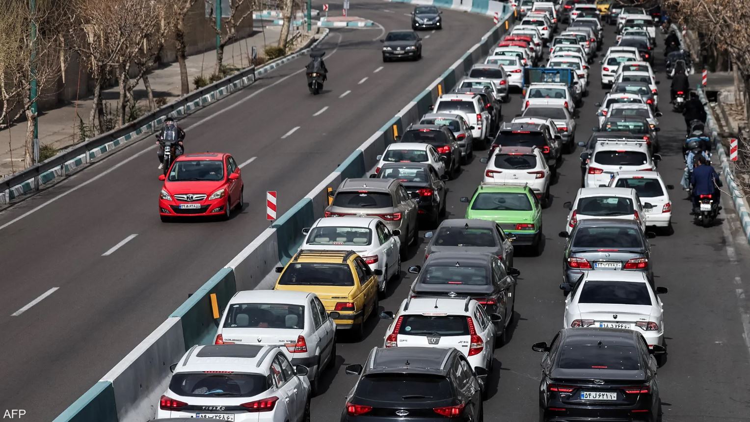 السلطات الإيرانية تدعو سكان طهران إلى مغادرة العاصمة