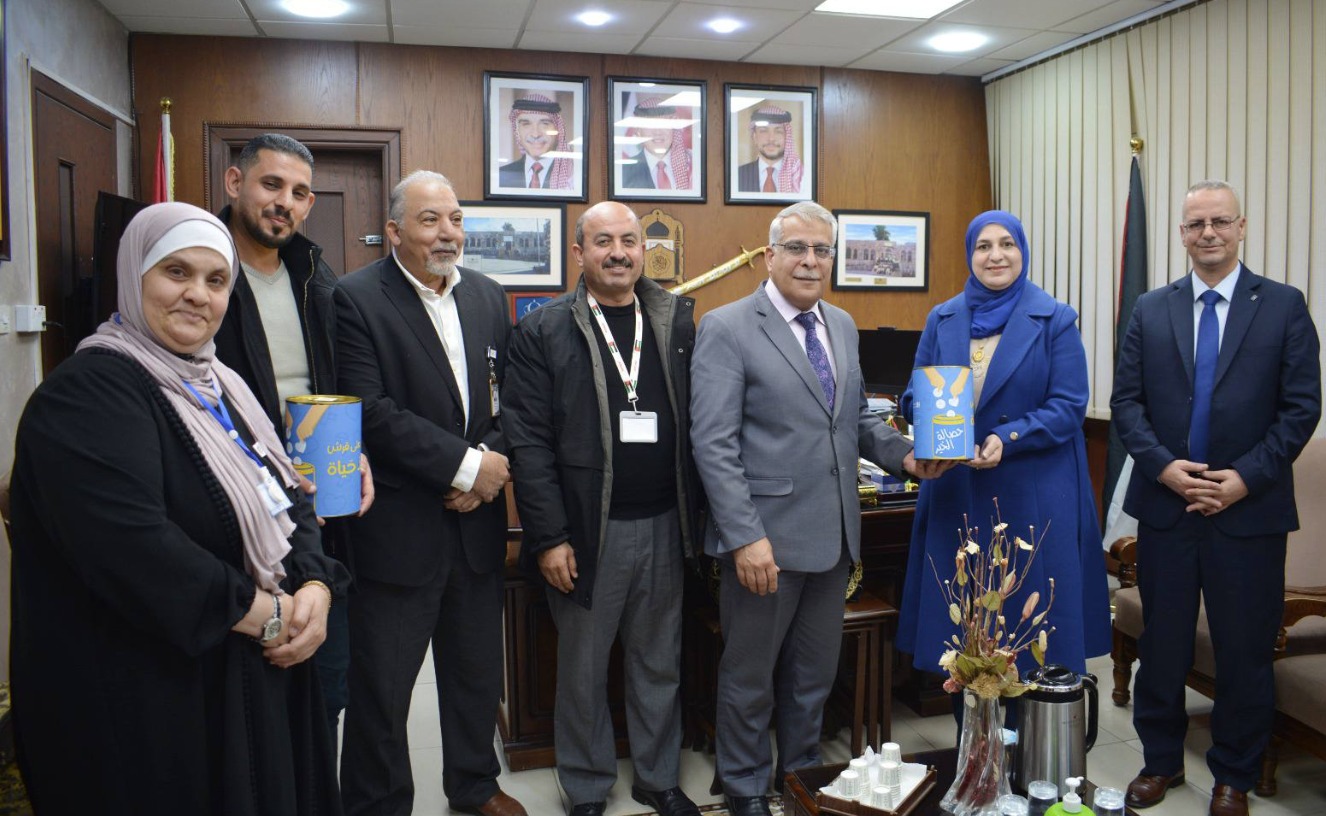 الخصاونة يرعى إطلاق مبادرة حملة حصالة الخير لدعم مرضي السرطان في قصبة اربد