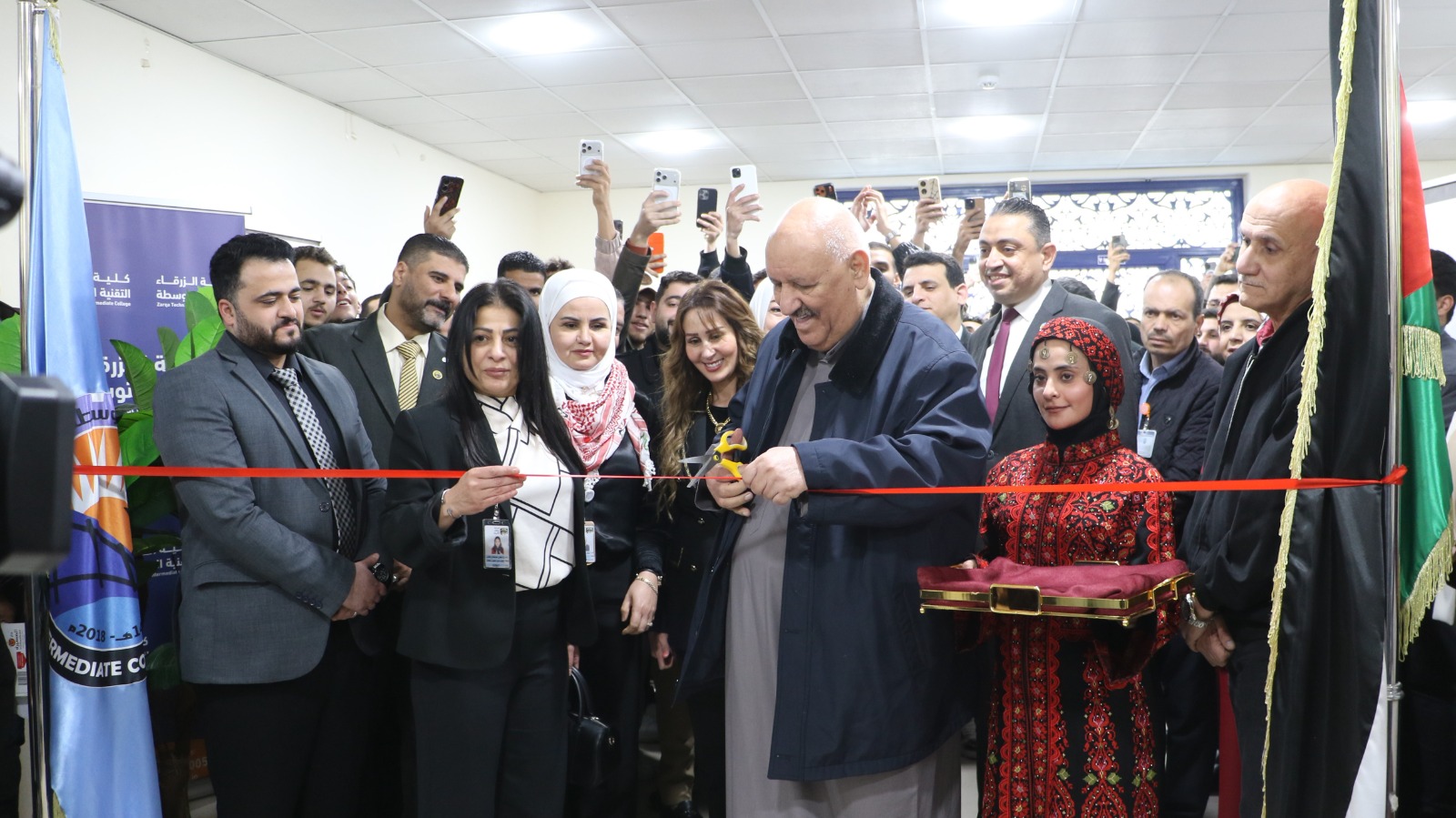 أبو شعيرة يفتتح معرض الكتاب ضمن مبادرة كتابنا حضارتنا