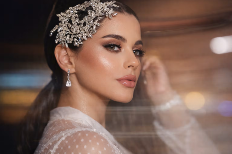 كيف تحافظ العروس على مكياج ثابت لأكثر من 12 ساعة؟
