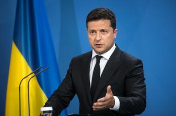 الرئيس الأوكراني يقرر قطع العلاقات الدبلوماسية مع سوريا