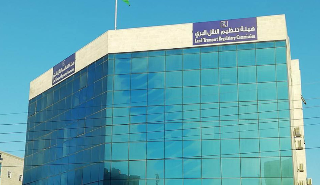 الخرابشة: نظام إدارة صندوق نقل الركاب سيوفر منح وقروض 