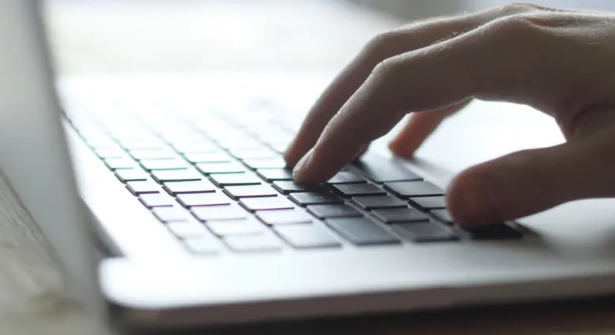 طريقة استخدام ميزة إعادة التشغيل الطارئة في ويندوز