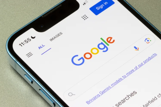 غوغل تطلق رسميا ميزة البحث الحي بالصوت والكاميرا عالميا