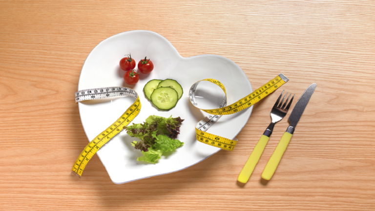 إدارة السعرات الحرارية ..  تعديلات بسيطة على وجبات الطعام لتنظيم الوزن