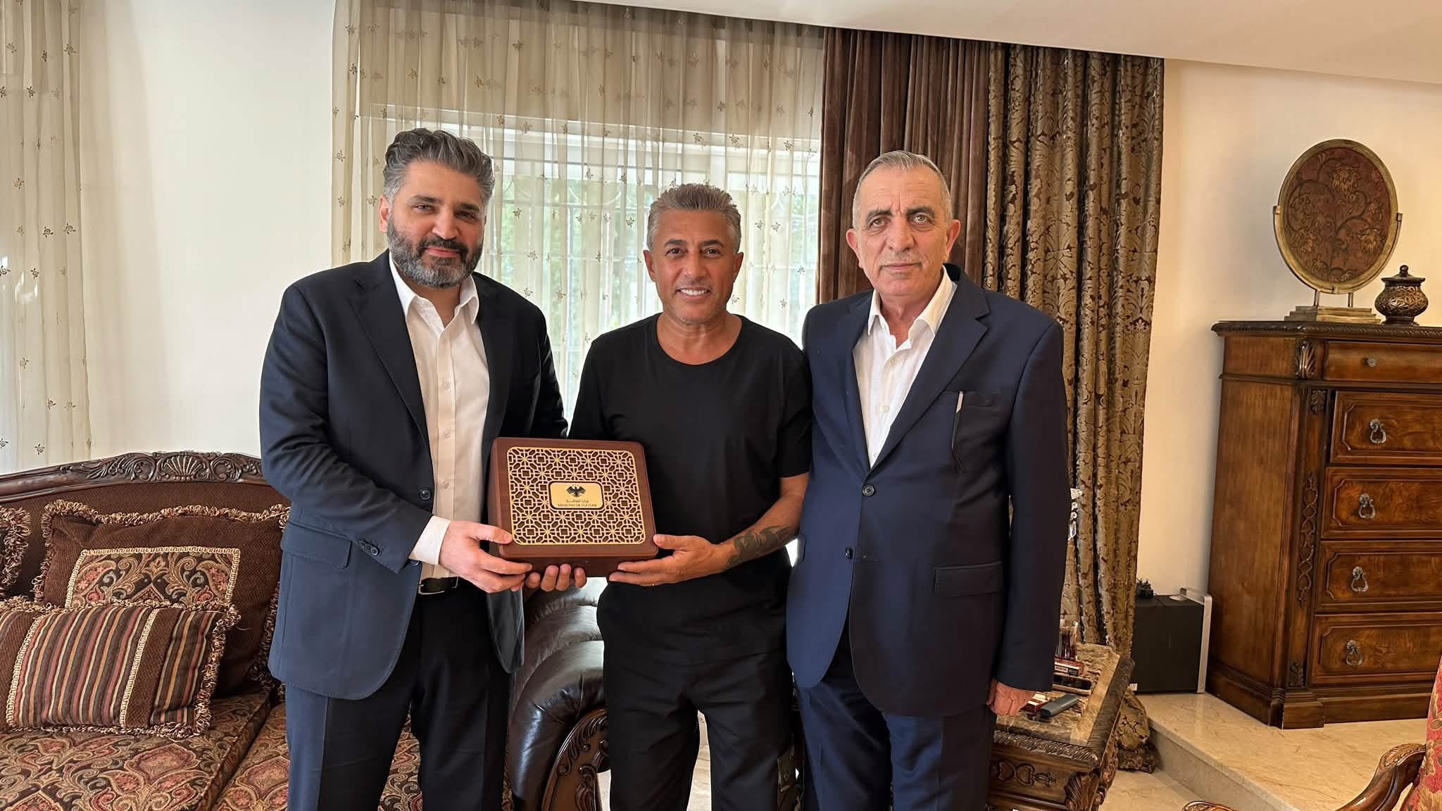 وزير الثقافة السوري يكرم عمر العبداللات