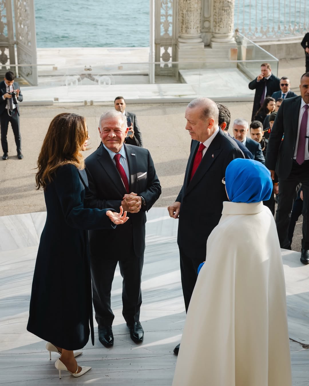 صور جديدة للملك والملكة في اسطنبول 