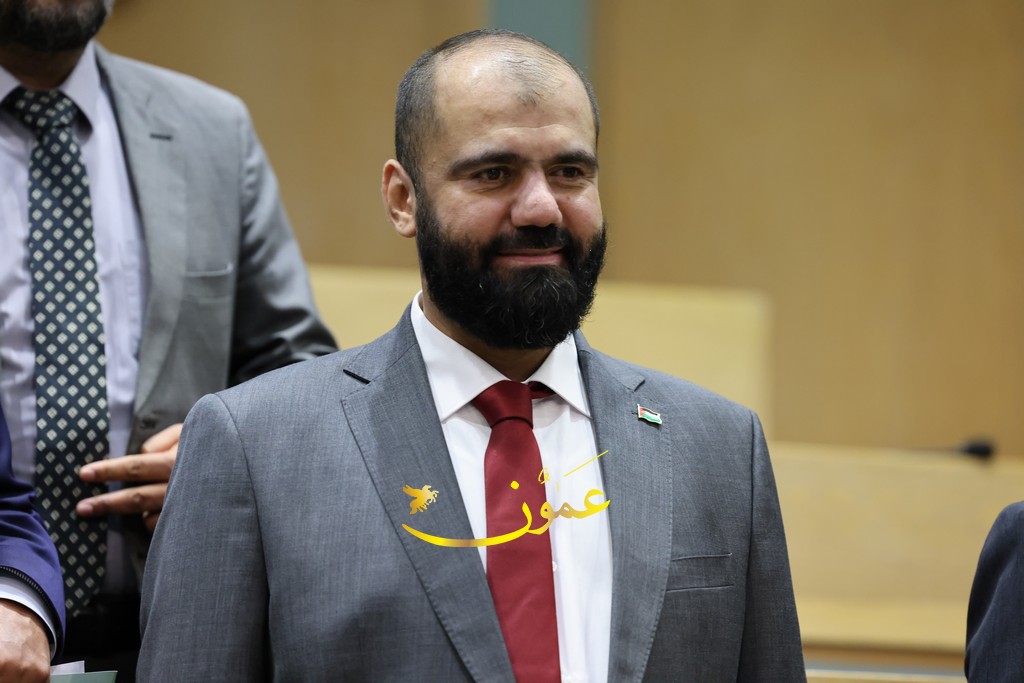 الكساسبة يؤدي اليمين الدستورية في مجلس النواب