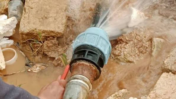 مياهنا تصلح خطًا رئيسيًا كسرته آليات مقاول في عبدون