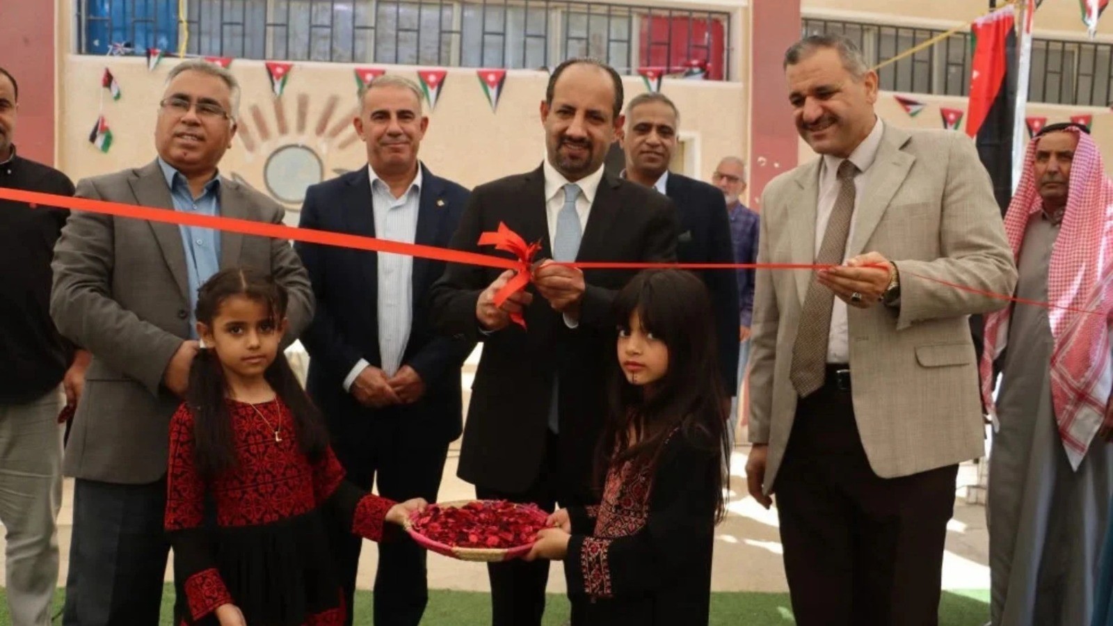 وزارة الثقافة تنظم يوما ثقافيا شاملا في مدرسة الزميلة الثانوية