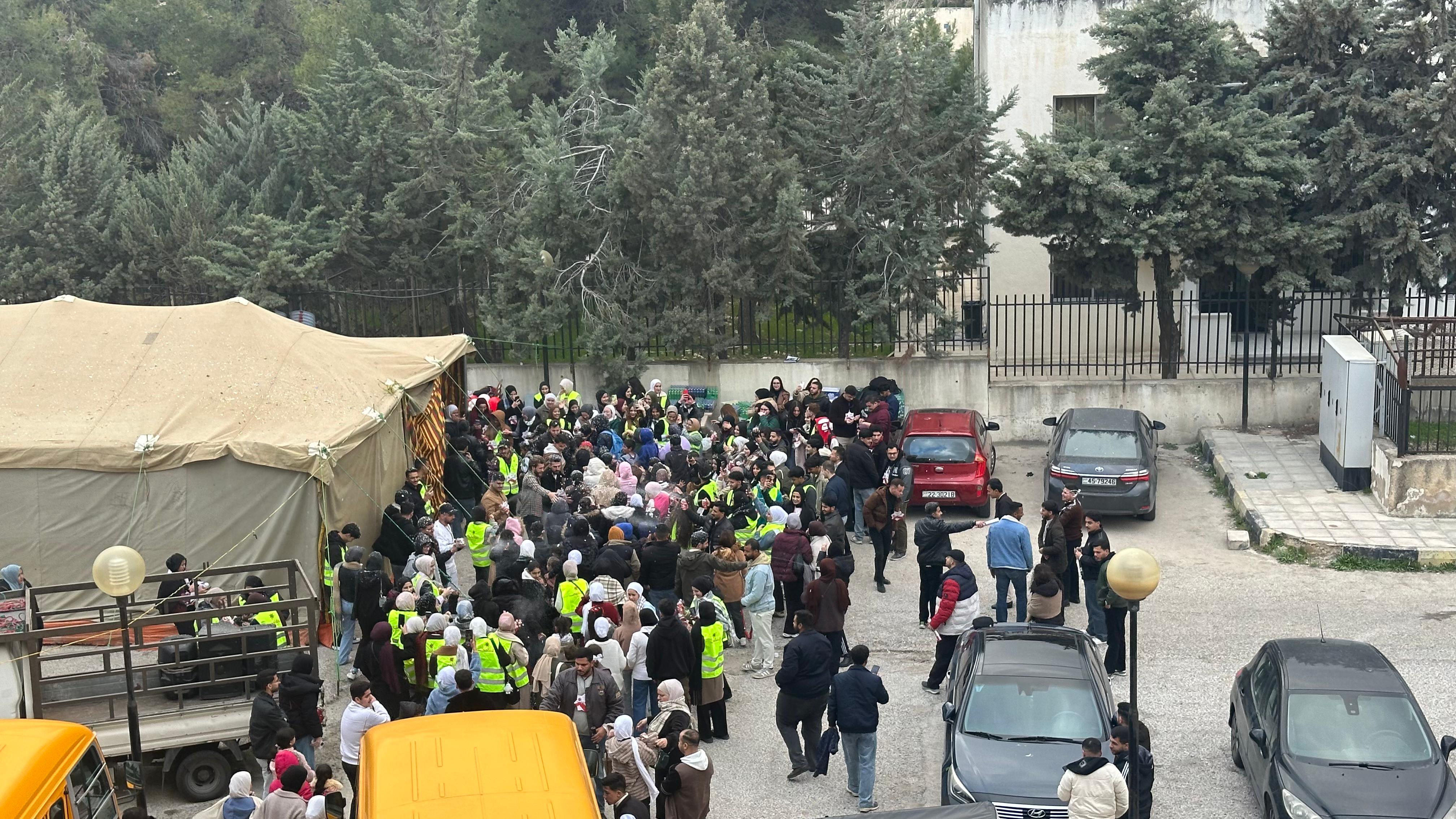 نشامى الأردنية ونادي أبناء الثورة يجسدون قيم التكافل بمبادرات رمضانية