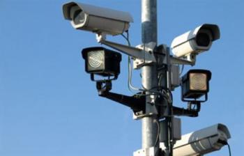 الشواربة: كاميرات لضبط مخالفات السرعة والاشارات والهاتف والوقوف العشوائي في كل عمان