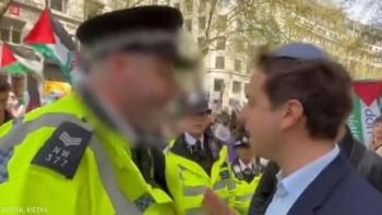 تفاصيل جدال الضباط والرجل اليهودي ..  لماذا اعتذرت شرطة لندن؟
