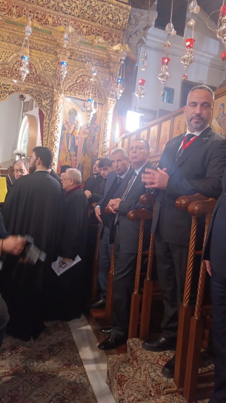 مندوبًا عن الملك ..  الفراية يشارك في قداس الميلاد للطوائف المسيحية بالتقويم الشرقي 