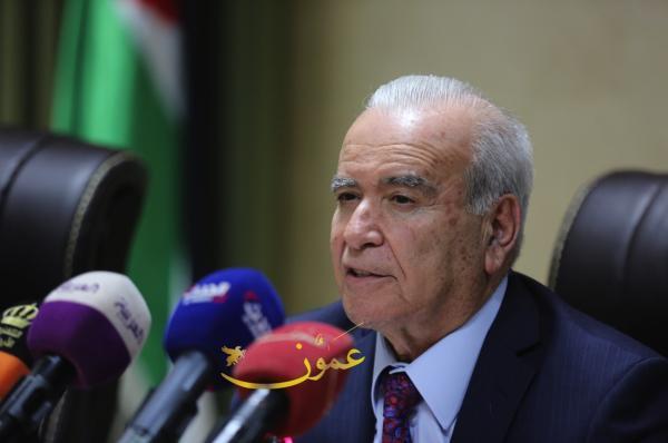 وليد المعاني: الجسم لا يتوقف عند العطس