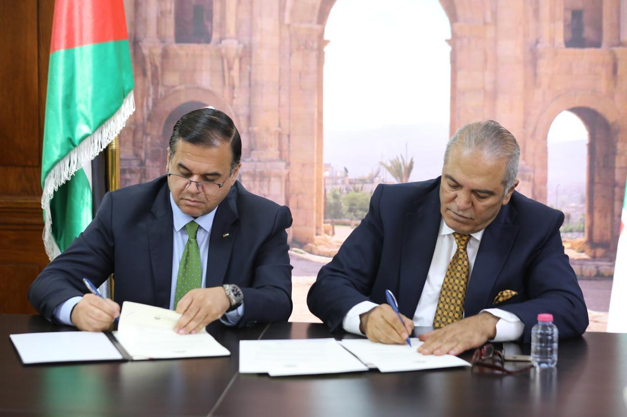 نقابة الفنانين ومهرجان جرش يوقعان اتفاقية تعاون