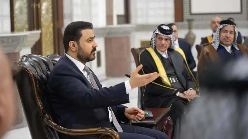بغداد تمضي لحصر السلاح ..  5 فصائل توافق على تسليمه