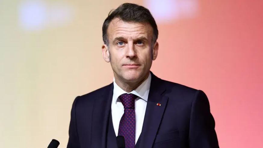 ماكرون يحث على شمول لبنان بوقف إطلاق النار