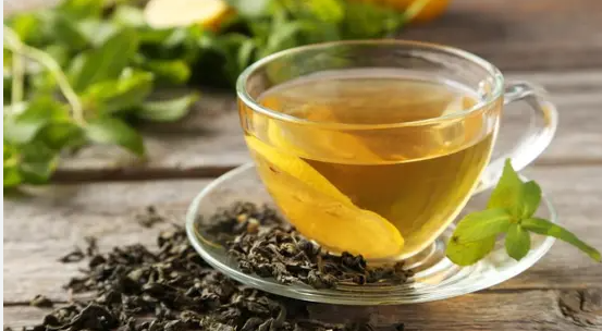 مشروبات يومية قد تساعد في خفض سكر الدم طبيعيًا