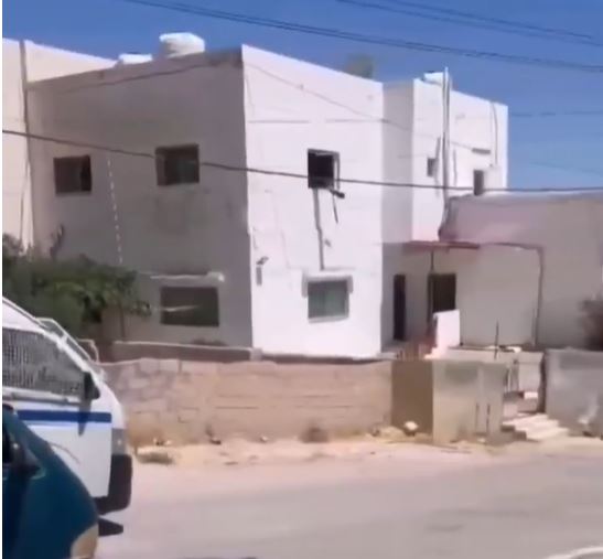 الأمن: العثور على أجزاء من حطام مسيرة في منزل بالكرك ..  ولا اصابات