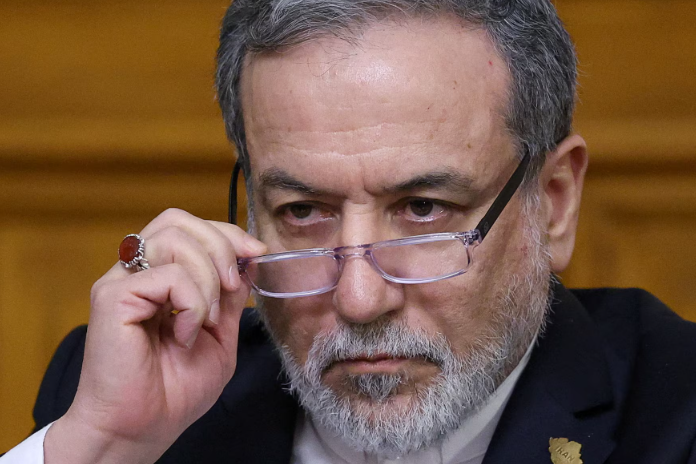 عراقجي: المرور الآمن عبر هرمز سيكون متاحًا خلال أسبوعين 